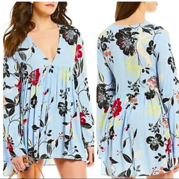 Free People Tops - Free People Bella blue floral tunic
